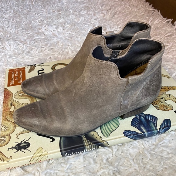 paul green chelsea boots taupe